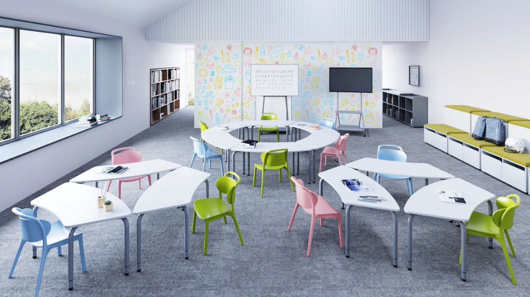 Desks & Tables in Dubai